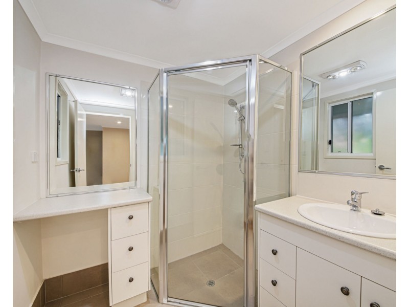 16 Barber Street, Keperra QLD 4054