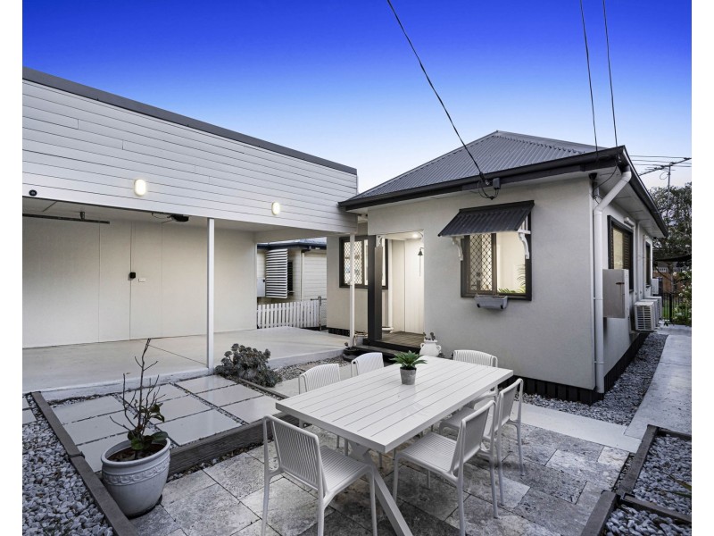 433 Tingal Road, Wynnum QLD 4178