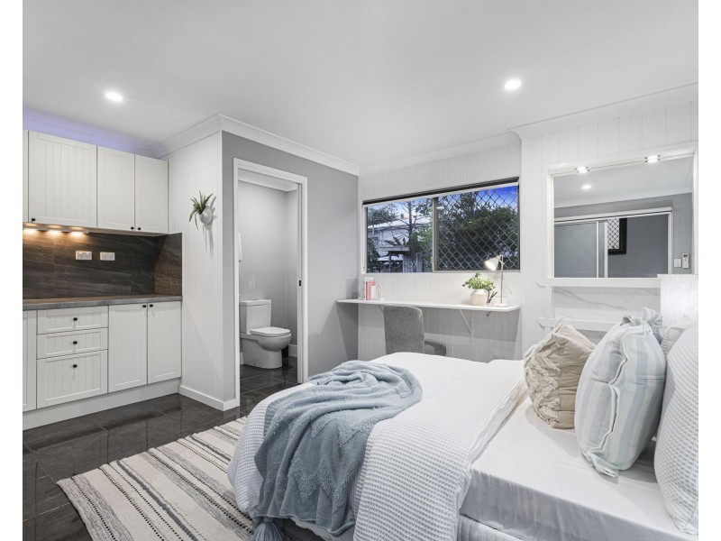 433 Tingal Road, Wynnum QLD 4178