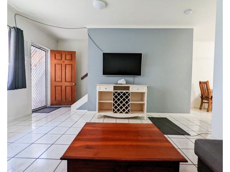 2/33 Balaclava Road, Earlville QLD 4870