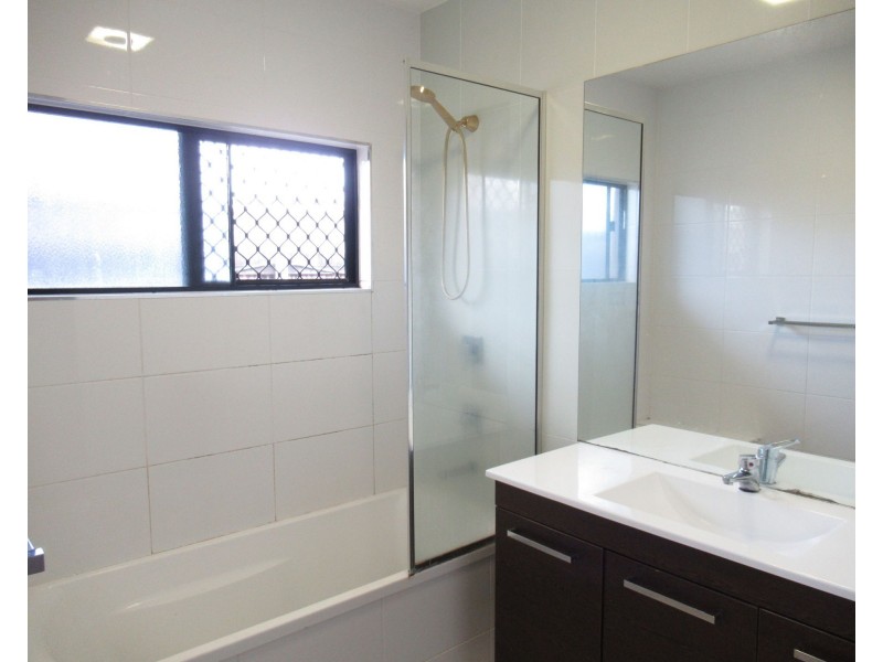 14 Landsborough Drive, Smithfield QLD 4878