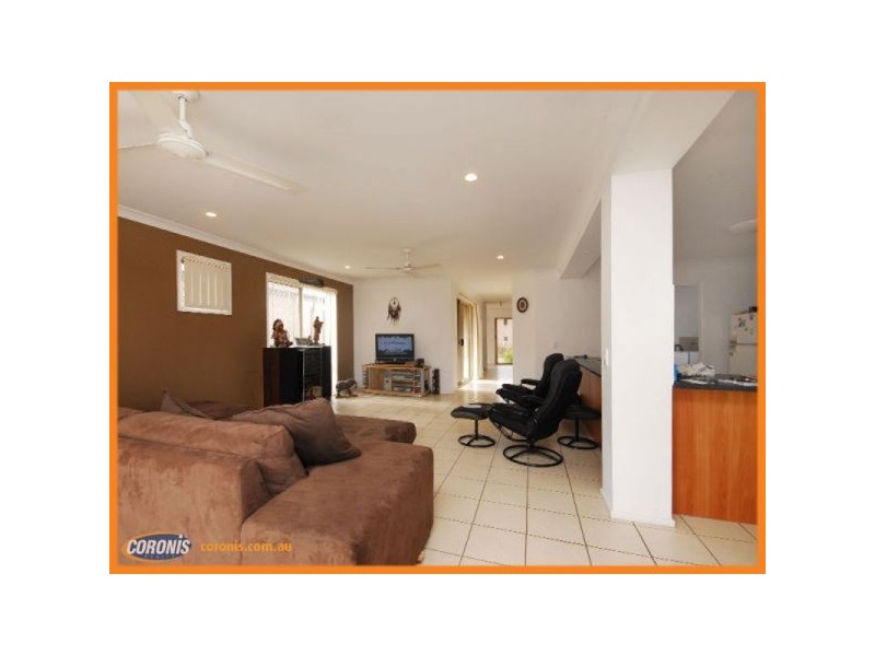 18 Acacia Crescent, Kallangur QLD 4503