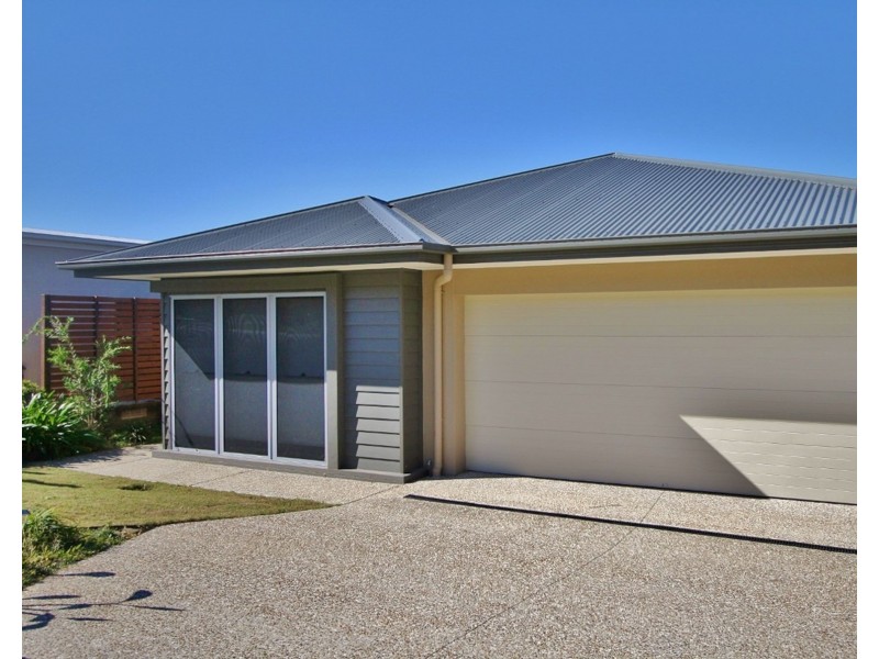 25 Golden Wattle Avenue, Mount Cotton QLD 4165