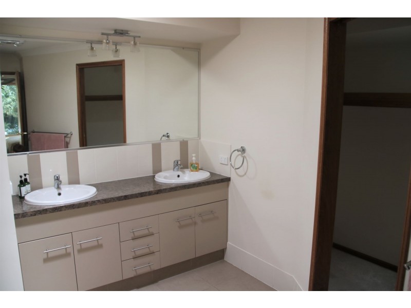 106 Wyuna Drive, Glastonbury QLD 4570