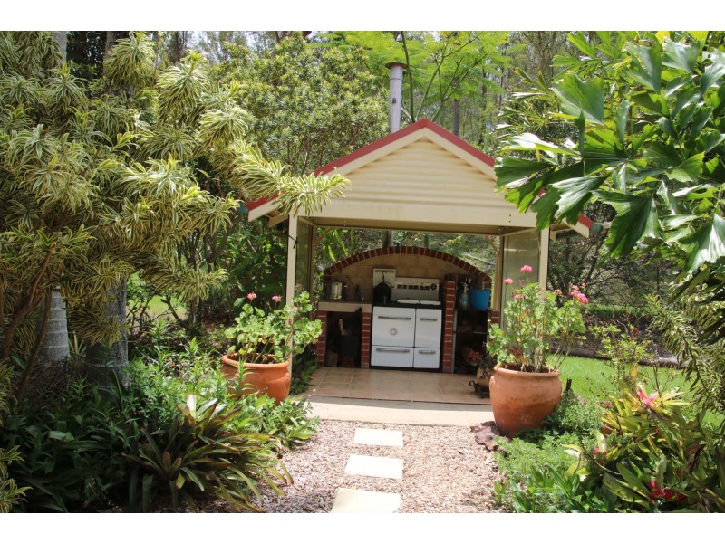 106 Wyuna Drive, Glastonbury QLD 4570