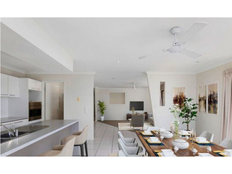 2 De Valera St, Collingwood Park QLD 4301