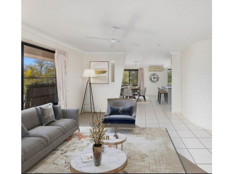 2 De Valera St, Collingwood Park QLD 4301