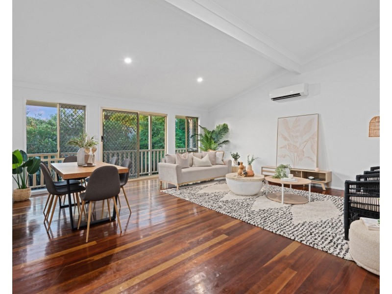 114 Hargreaves Road, Manly West QLD 4179