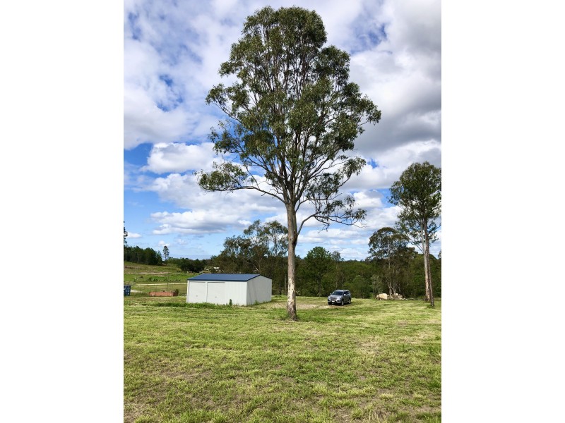 32 Stevenson Road, Glenwood QLD 4570