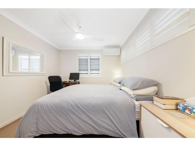 4/17 Rialto St, Coorparoo QLD 4151