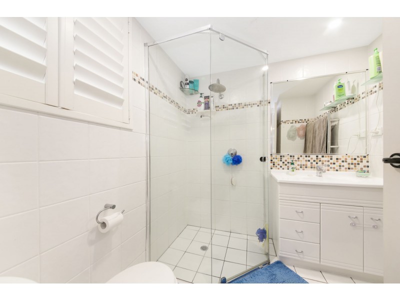 4/17 Rialto St, Coorparoo QLD 4151