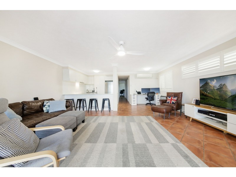 4/17 Rialto St, Coorparoo QLD 4151