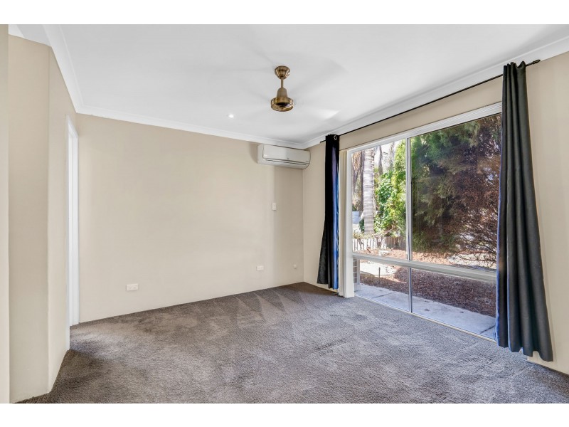 18 Coronata Drive, Warnbro WA 6169