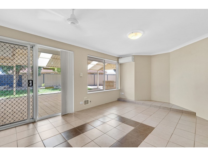 18 Coronata Drive, Warnbro WA 6169