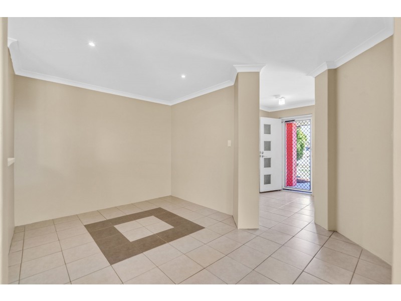 18 Coronata Drive, Warnbro WA 6169
