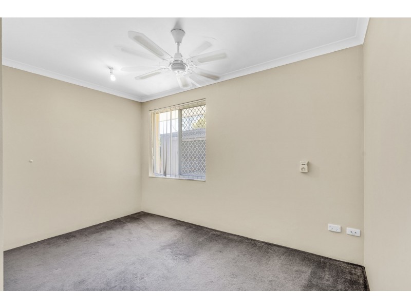 18 Coronata Drive, Warnbro WA 6169