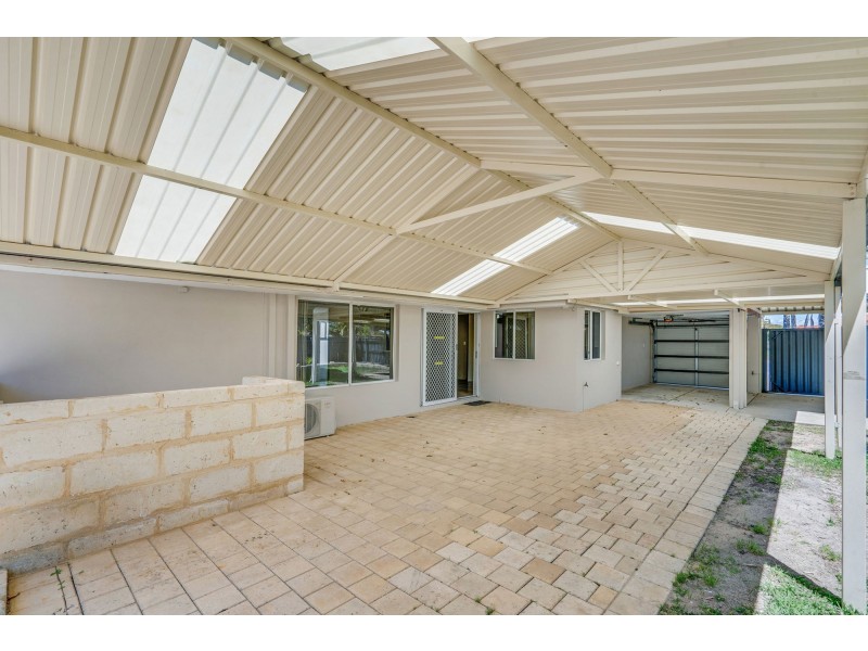 18 Coronata Drive, Warnbro WA 6169