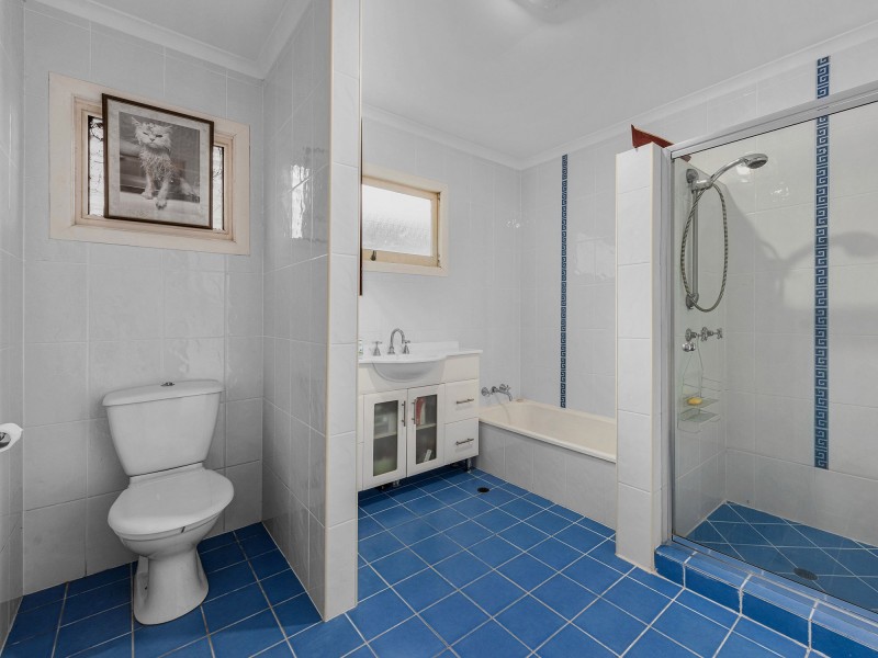 111 Greta St, Manly West QLD 4179