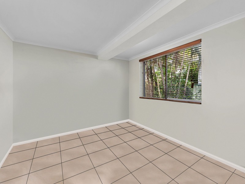 111 Greta St, Manly West QLD 4179