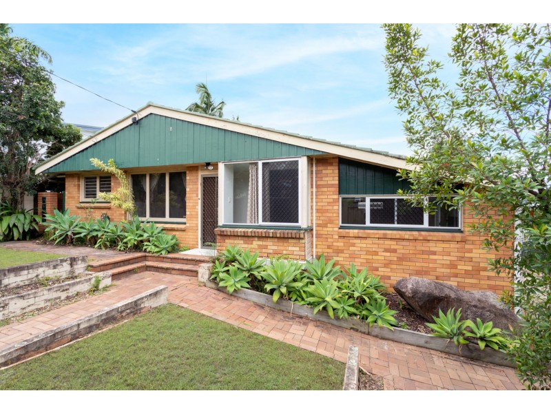 11 Coleridge Street, Stafford Heights QLD 4053