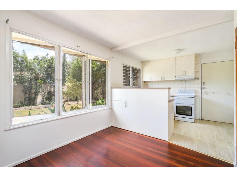 11 Coleridge Street, Stafford Heights QLD 4053