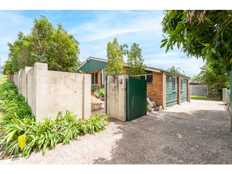 11 Coleridge Street, Stafford Heights QLD 4053