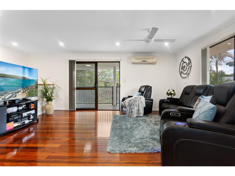 27 Pleasant Drive, Albany Creek QLD 4035