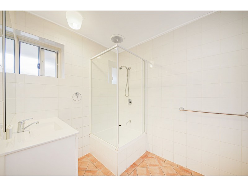 2/500 Milton Rd, Toowong QLD 4066