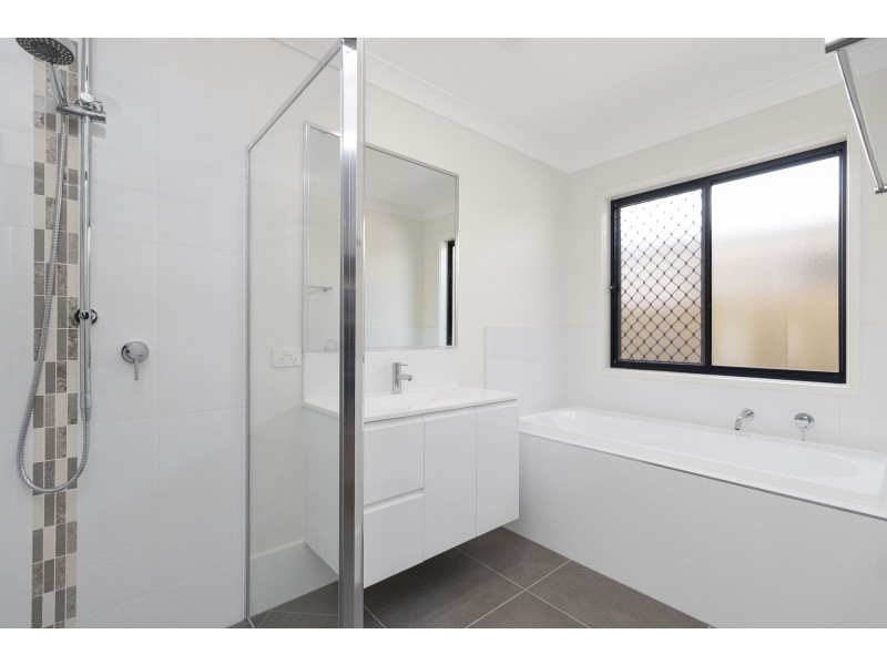 37 Almandin Street, Logan Reserve QLD 4133