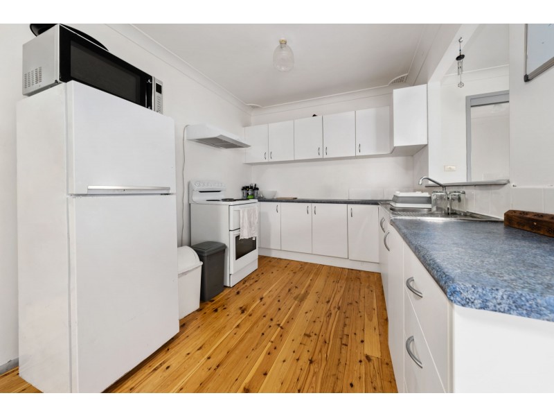 24 Dudley Street, Gorokan NSW 2263