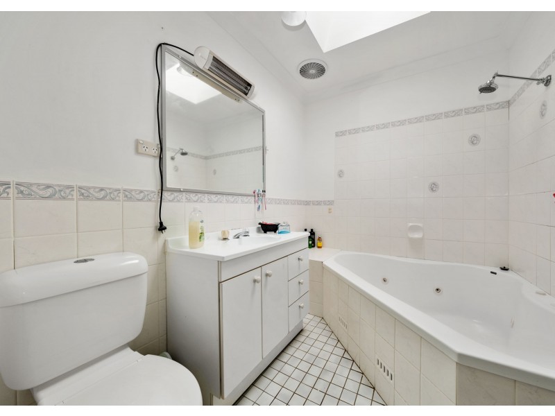 24 Dudley Street, Gorokan NSW 2263