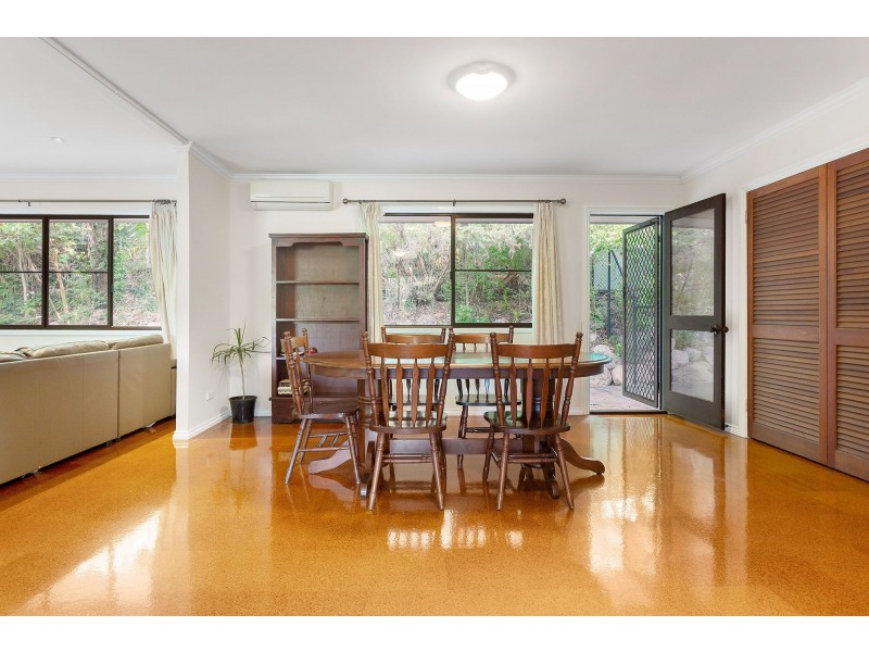 50 Gubberley Street, Kenmore QLD 4069