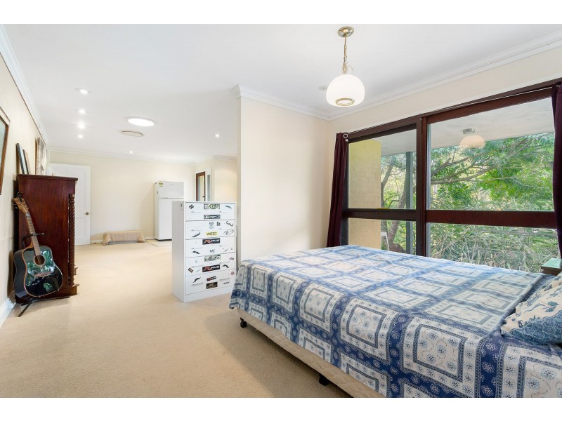 50 Gubberley Street, Kenmore QLD 4069