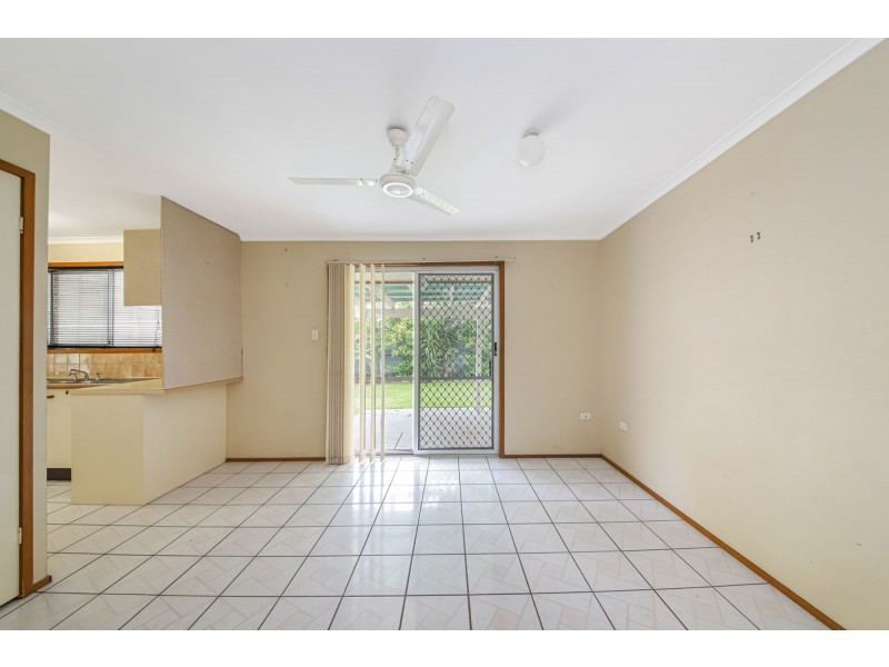 107 Bridgnorth Street, Carindale QLD 4152