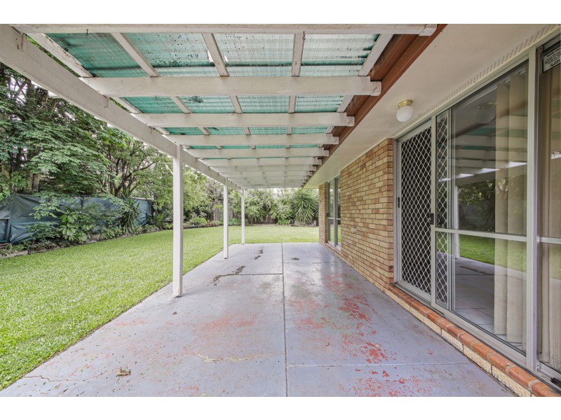 107 Bridgnorth Street, Carindale QLD 4152