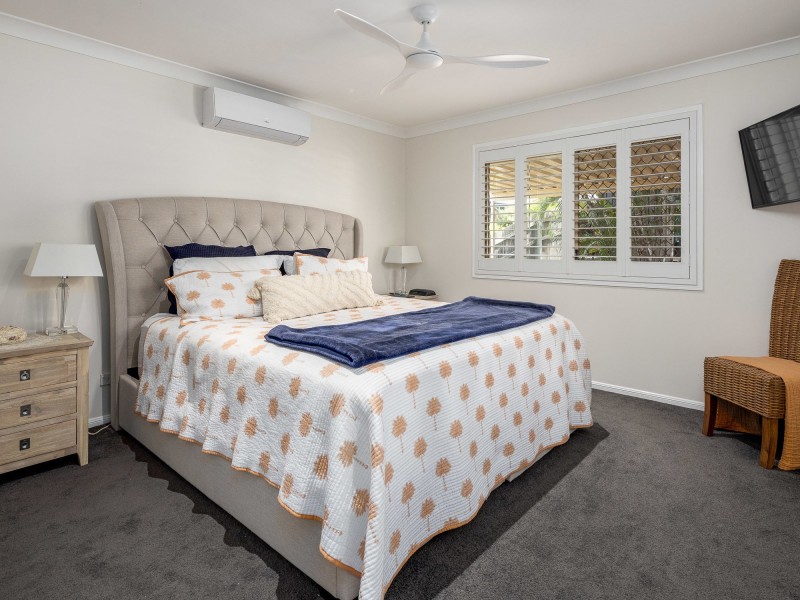 3 Vauton Court, Arana Hills QLD 4054