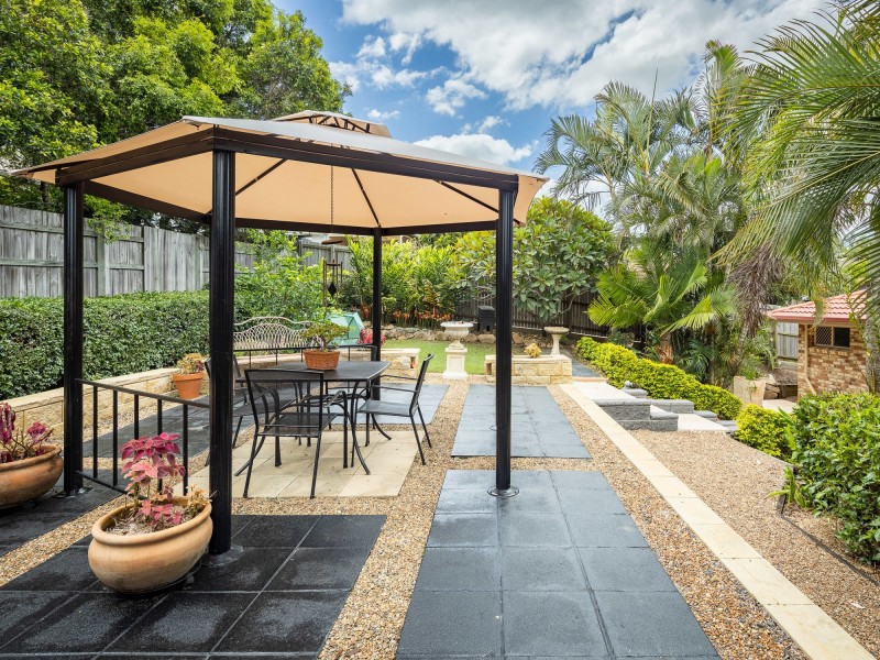 3 Vauton Court, Arana Hills QLD 4054