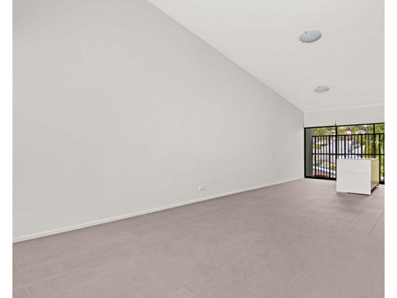 8/2-4 Garden Terrace, Newmarket QLD 4051