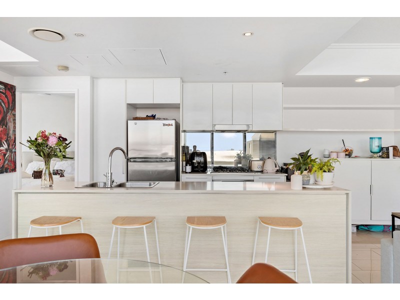 11212/8 Harbour Road, Hamilton QLD 4007