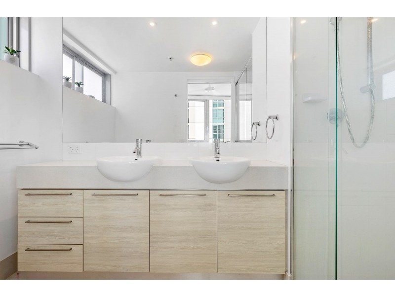 11212/8 Harbour Road, Hamilton QLD 4007