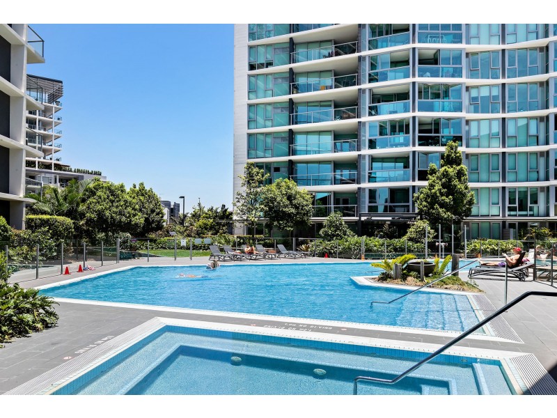 11212/8 Harbour Road, Hamilton QLD 4007