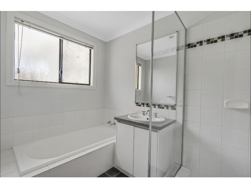 9/2 Bortolo Drive, Greenfields WA 6210