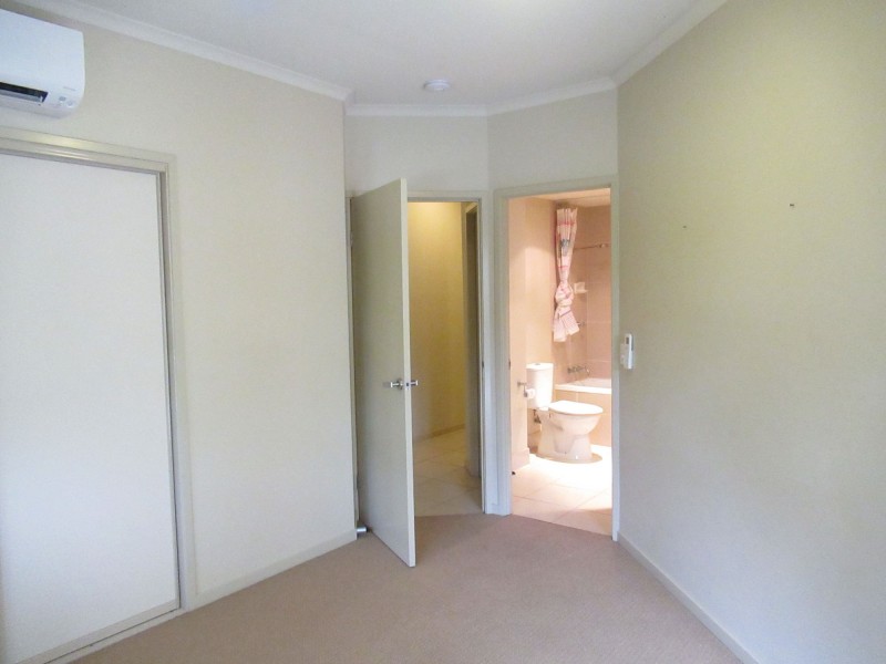 239/12-21 Gregory Street, Westcourt QLD 4870