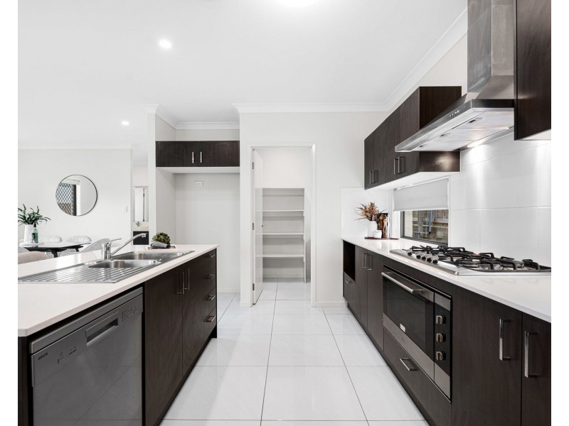 7 Grainger Street, Wynnum QLD 4178