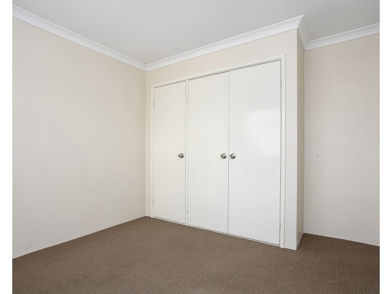30/11 Serls Street, Armadale WA 6112