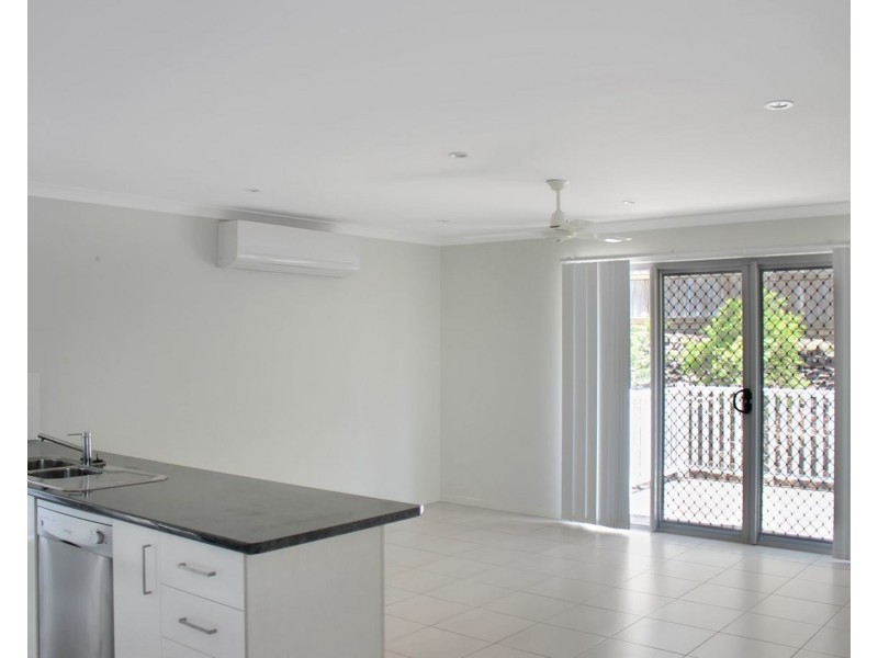 2/58 Goundry Street, Holmview QLD 4207