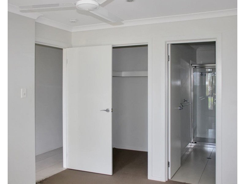 2/58 Goundry Street, Holmview QLD 4207