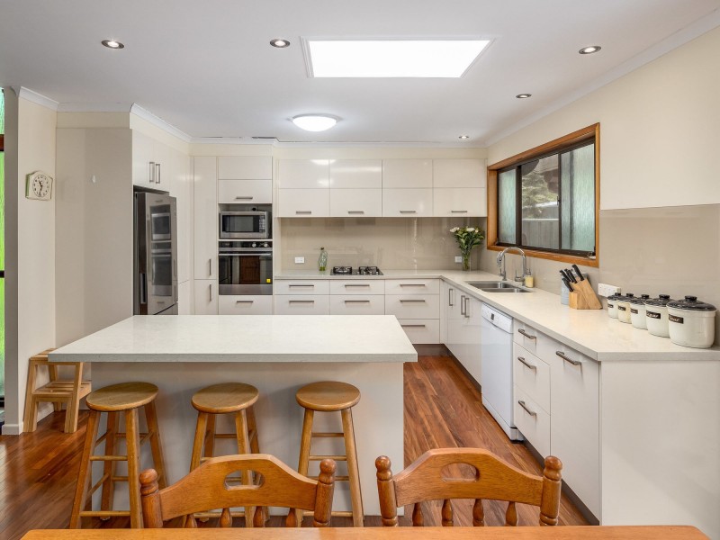 26 Bel-Air Court, Ferny Hills QLD 4055