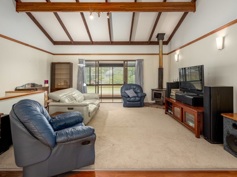 26 Bel-Air Court, Ferny Hills QLD 4055