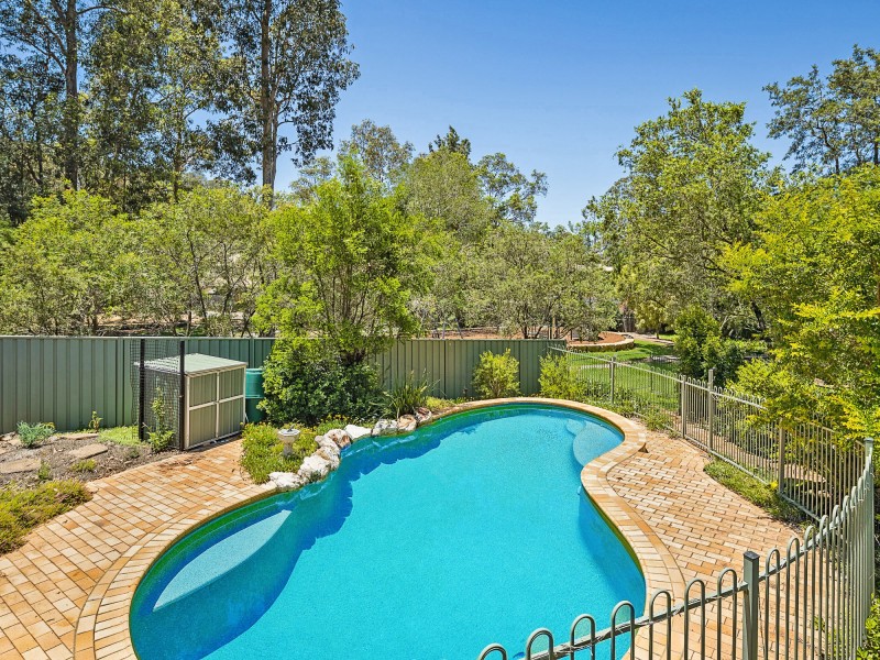 26 Bel-Air Court, Ferny Hills QLD 4055